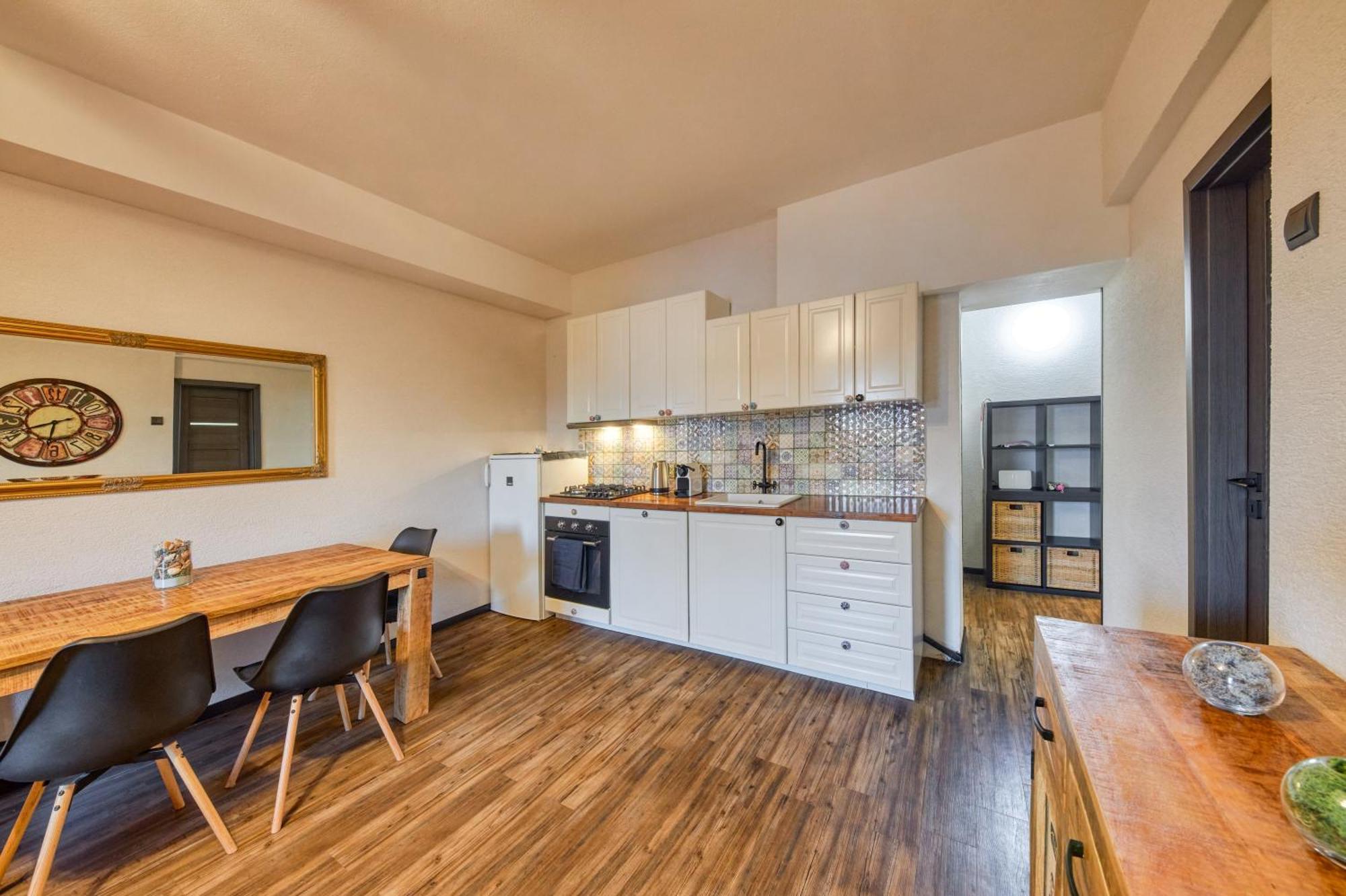 Mahalo Apartment Bratislava Exterior photo